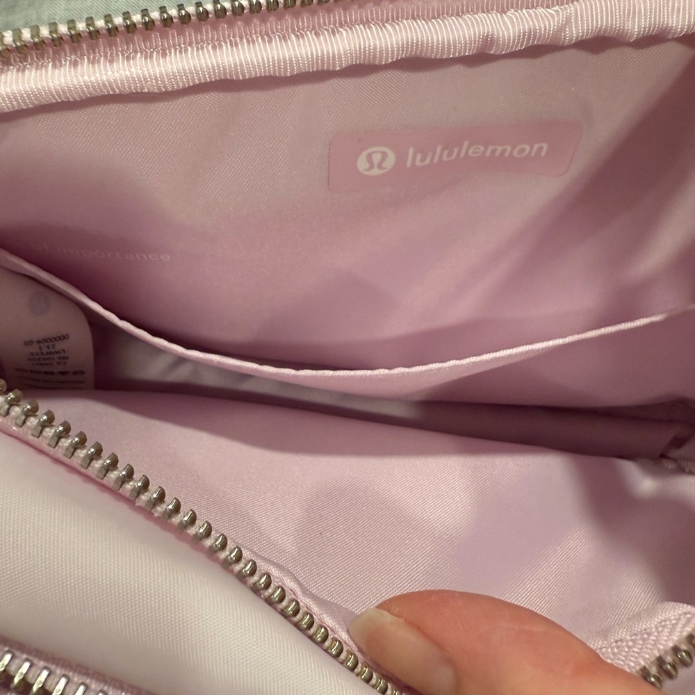 Lululemon pink camera crossbody bag - Picture 8 of 8